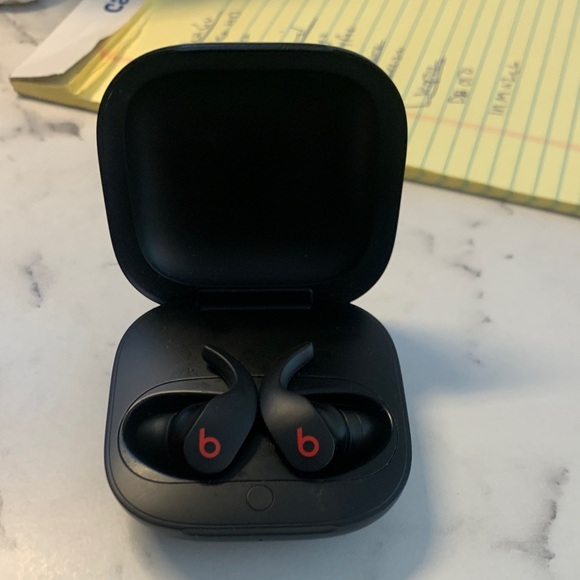 Beats Pro Black Wireless Earbuds - Model discontinued- MSRP 250 - Excellent cond - Picture 2 of 3